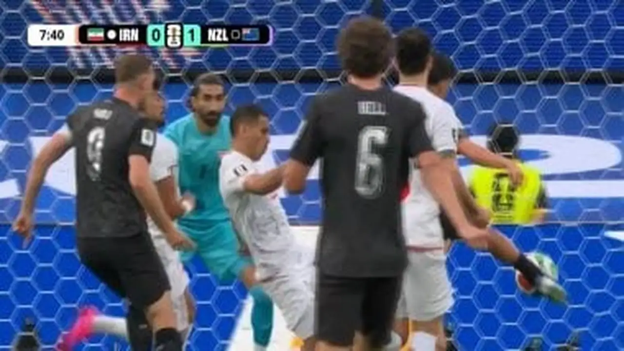 محمد محبي يقود إيران للتعادل المثير مع نيوزيلندا في المونديال 2-2